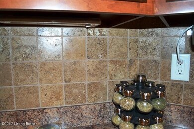 7801 Meadow Breez 042