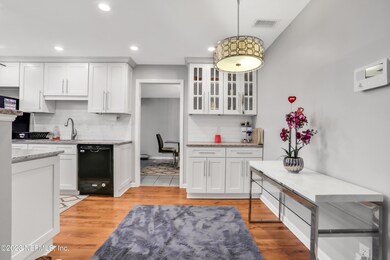 8913 Erin Ct, Jacksonville, FL 32216 - photo 6