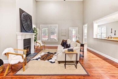 210 Foxcroft Rd-LR-JFP-13