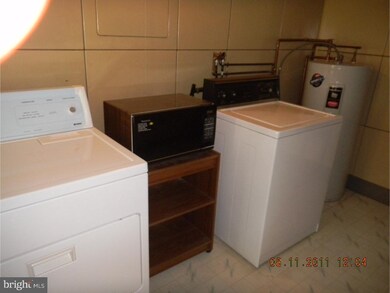 2802 W Washington St unit 2806, Allentown, PA 18104 - photo 3