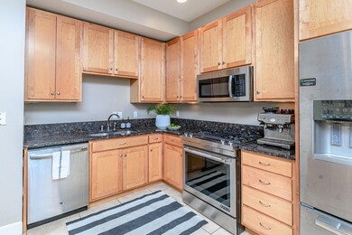 2 E Clarkson Rd unit B, Columbia, MO 65203 - photo 2