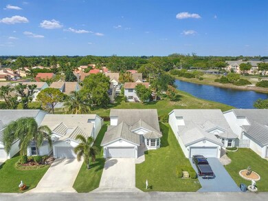 2905 Sierra Pine Dr, Lake Worth, FL 33462 - photo 2