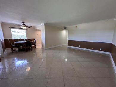 433 Saxony J unit 4330, Delray Beach, FL 33446 - photo 3
