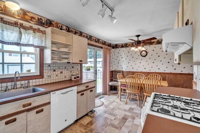 65 Ingalls St, Warwick, RI 02889 - photo 7