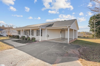 5435 Parris Bridge Rd, Boiling Springs, SC 29316 - photo 4