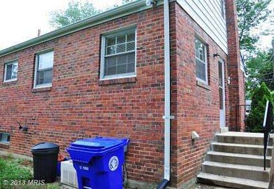 12713 Caldwell St, Rockville, MD 20853 - photo 2