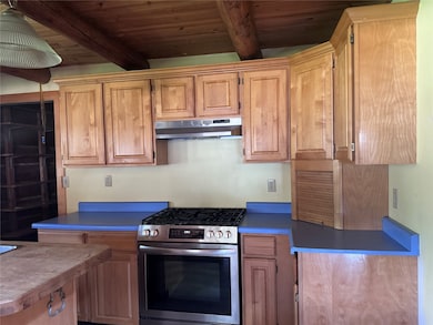 Kitchen with gas range