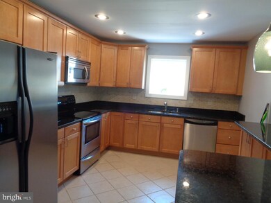 246 Arundel Rd, Pasadena, MD 21122 - photo 5