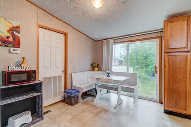 DR/Kitchen