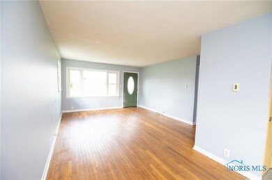 521 Lester Ave, Findlay, OH 45840 - photo 4