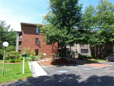 532 Candlewood Park unit U52, Nashua, NH 03062 - photo 2