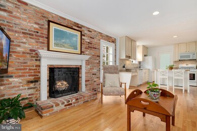 8811 Stonehaven Ct, Potomac, MD 20854 - photo 6