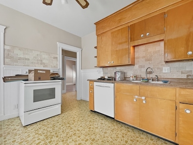 19 Stearns Ave unit 2, Medford, MA 02155 - photo 5