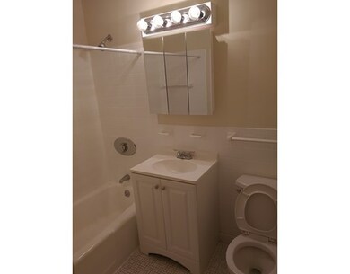 600 Governors Dr unit 8, Winthrop, MA 02152 - photo 4