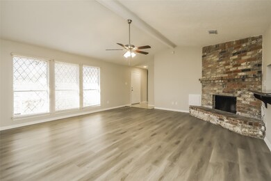 3414 Mckinley Ln, Houston, TX 77088 - photo 5