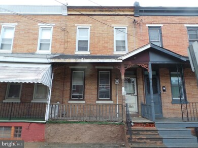 725 Spruce St, Camden, NJ 08103 - photo 2