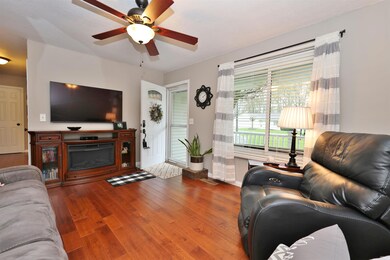 1012 E Wabash St, Converse, IN 46919 - photo 6