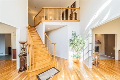 2 Forest Ct N, Monmouth Junction, NJ 08852 - photo 7