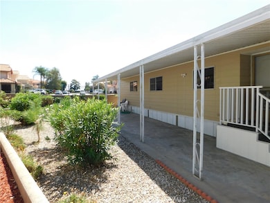 35218 Fir Ave unit 15, Yucaipa, CA 92399 - photo 6