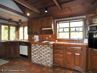 69 Freeman St, Warwick, RI 02886 - photo 5