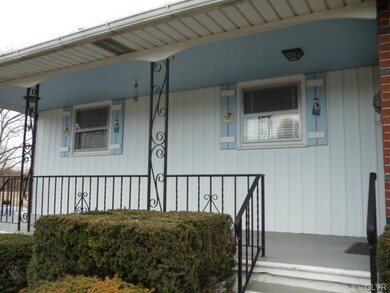 352 E Main St, Bath, PA 18014 - photo 5