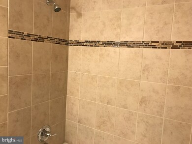 1833 Central Place NE unit A, Washington, DC 20002 - photo 6