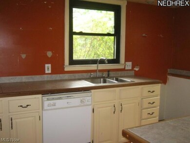 25594 Chatworth Dr, Euclid, OH 44117 - photo 6