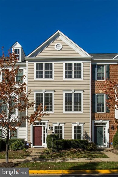 14604 Crossfield Way unit 240A, Woodbridge, VA 22191 - photo 2