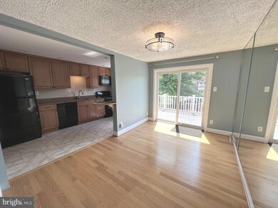 5400 Highridge St, Halethorpe, MD 21227 - photo 6