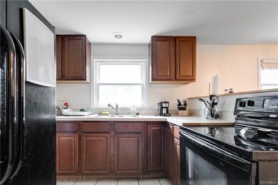 All appliances convey.