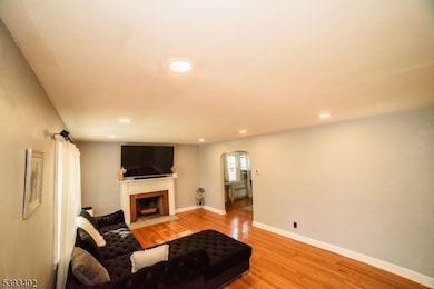 415 19th Ave unit 417, Paterson, NJ 07504 - photo 5