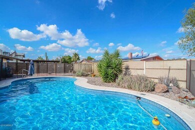 Pool2