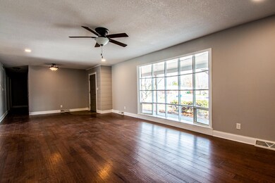 103 Chevy Chase Ln - 302