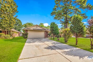 7918 Woodland Oaks Ct, Houston, TX 77040 - photo 2