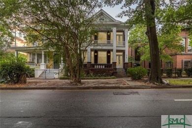 539 E Henry St, Savannah, GA 31401 - photo 2