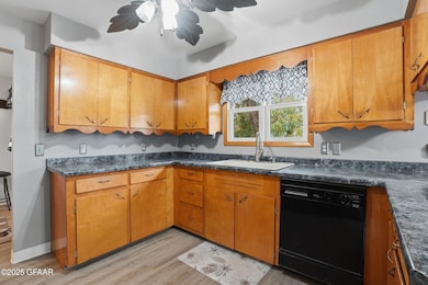 518 Fair Ave, Devils Lake, ND 58301 - photo 7