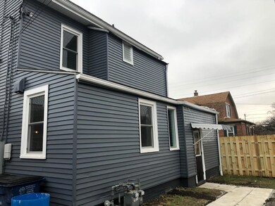 910 E St, La Porte, IN 46350 - photo 4