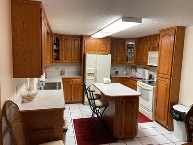 1480 Alpine Dr, Columbus, OH 43229 - photo 4