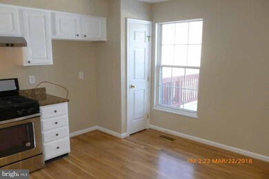 8537 Pine Meadows Dr, Odenton, MD 21113 - photo 5