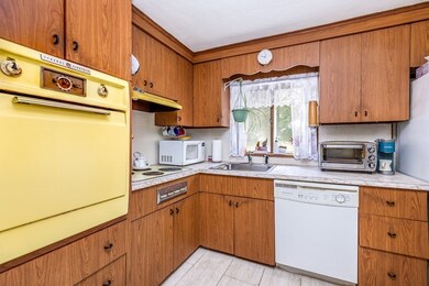 315 Paradise Rd, Swampscott, MA 01907 - photo 7