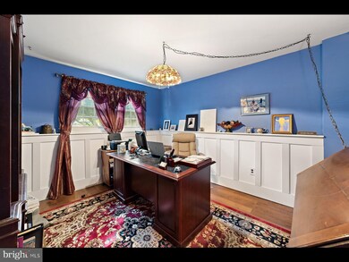 4608 Lawn Ct, Fairfax, VA 22032 - photo 5