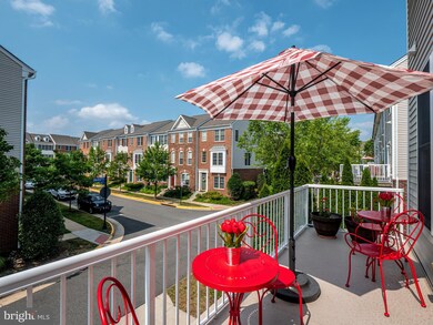 42784 Nations St, Chantilly, VA 20152 - photo 5