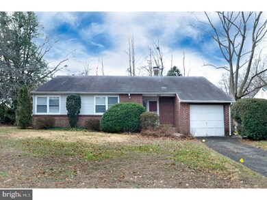 1010 W Heather Rd, Oreland, PA 19075 - photo 2