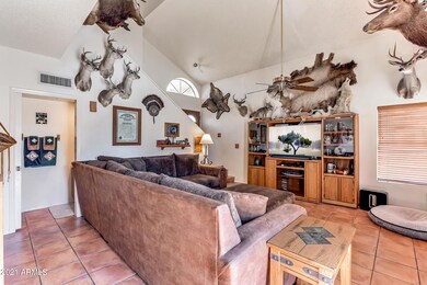 1002 N Alvaro-7