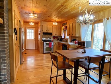 750 Holleridge Rd, Ferguson, NC 28624 - photo 2