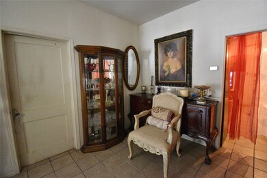 7008 Duan St, Houston, TX 77022 - photo 6