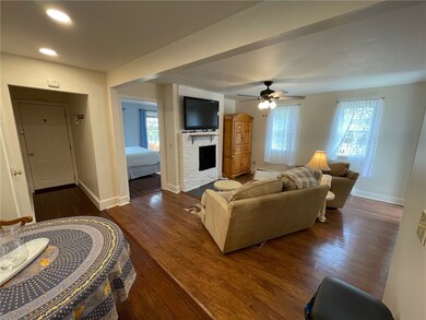 12 Callender Ave unit 1, Newport, RI 02840 - photo 5