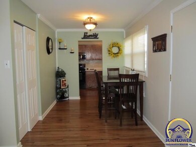 1557 SW 24th St, Topeka, KS 66611 - photo 4