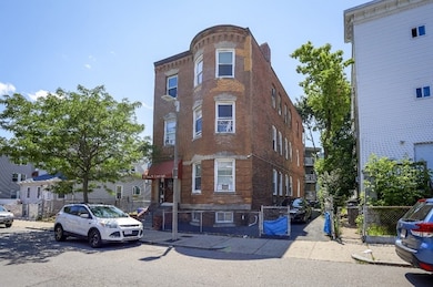 83 Topliff St unit All, Dorchester, MA 02122 - photo 6