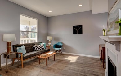 Living Room (2)